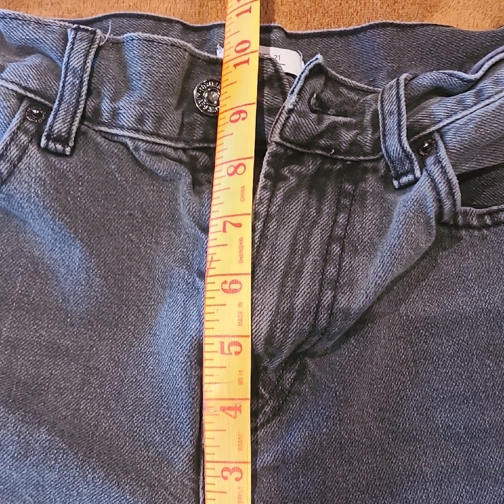 Forever 21 Cropped Ankle Jeans in Washed Black Size 28 - Picture 3 of 7